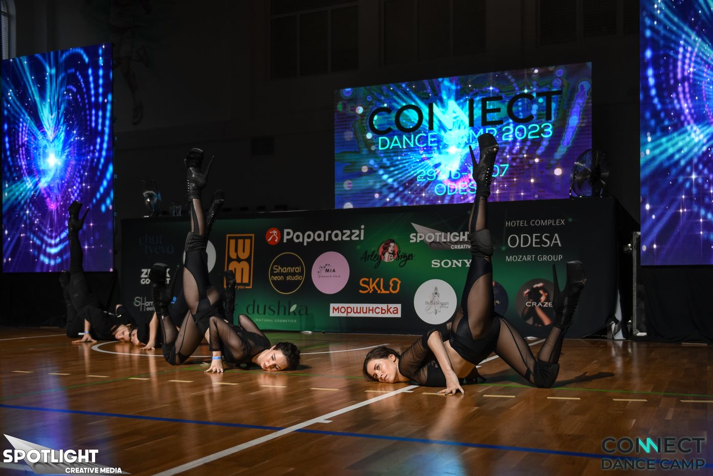 Heels-виступ на CONNECT